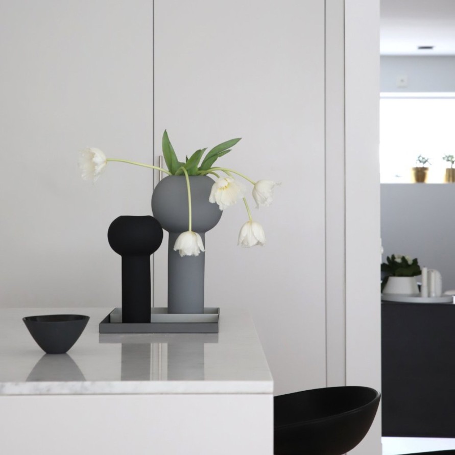 Koti Cooee Design | Pillar Vase 24Cm, Black