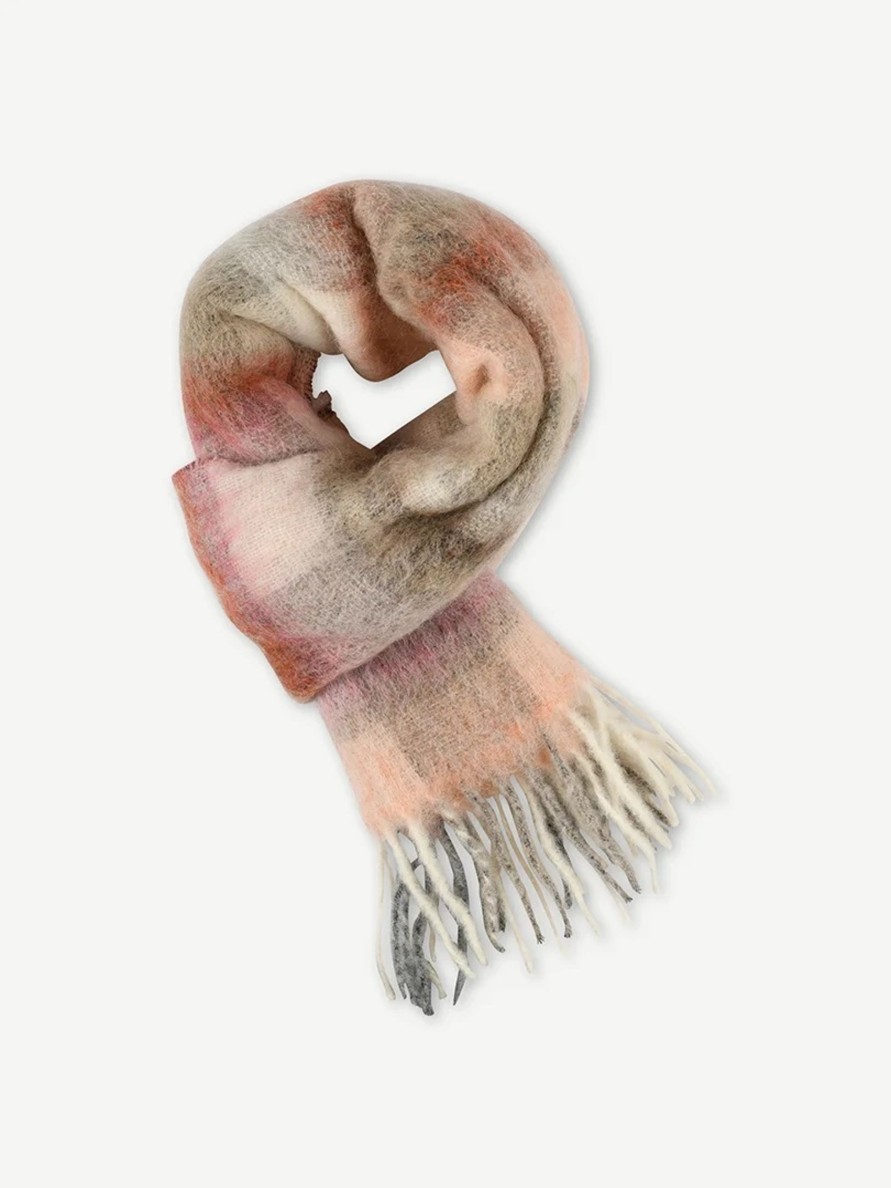 Kengat&Asusteet Gustav | Dereen Fluffy Wool Scarf, Almond