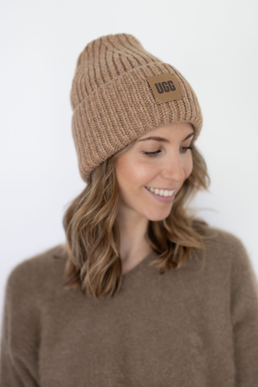 Kengat&Asusteet UGG | Chunky Rib Beanie W Logo, Camel